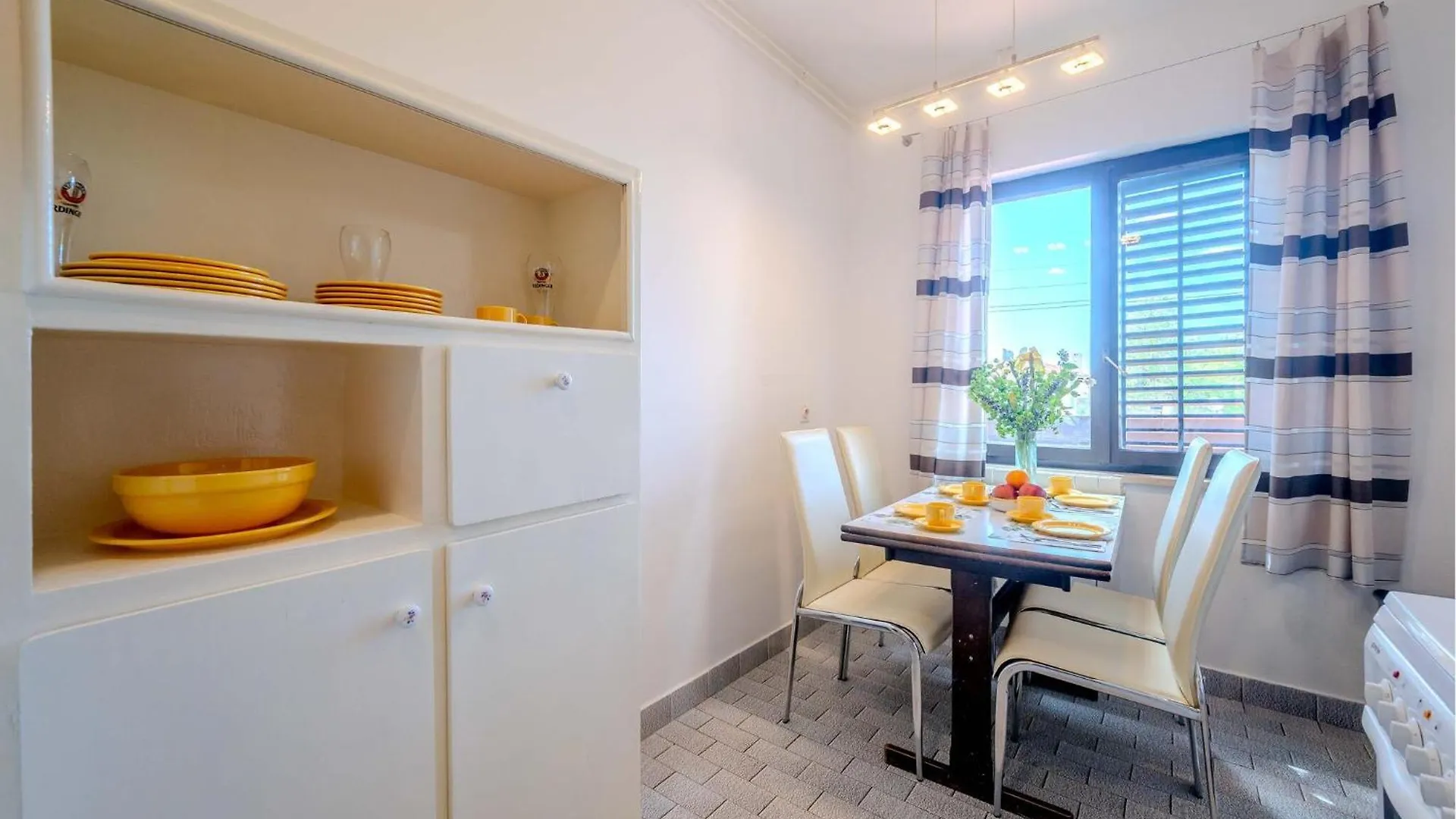 Amazing Apartment In Medulin 0*,